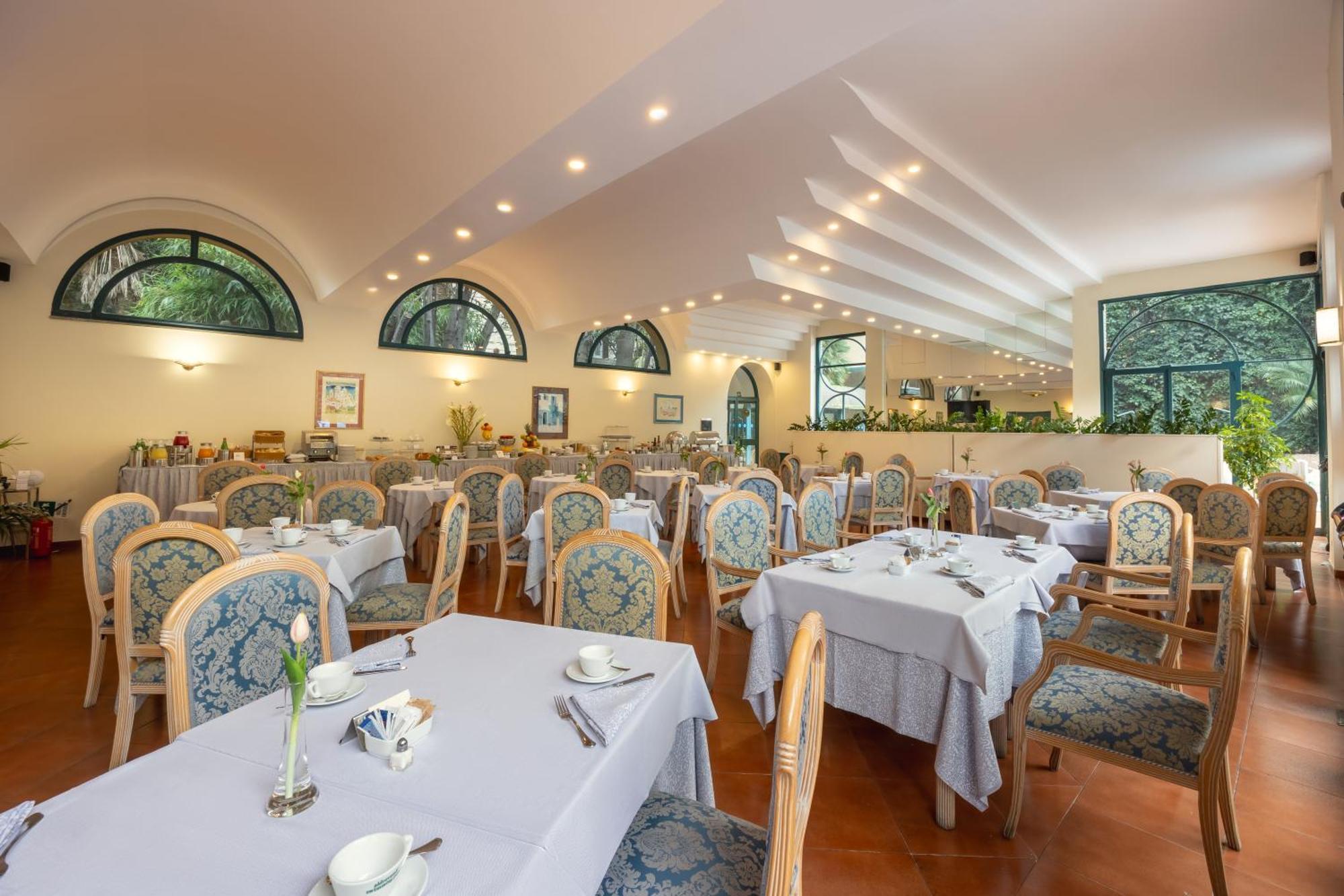 Aldrovandi Residence City Suites — Foto 1